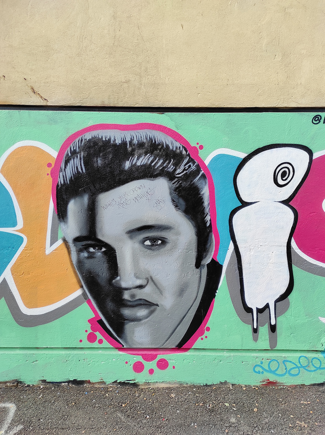 mural, Elvis Presley, grupni polazak